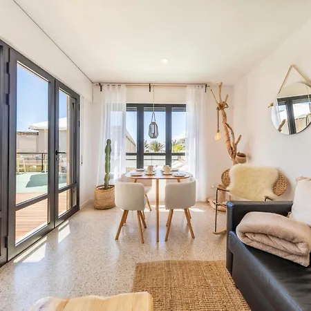 Surfers Paradise Beach House - By Medano4you Apartment *