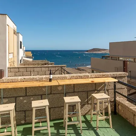 شقة Surfers Paradise Beach House - By Medano4you *