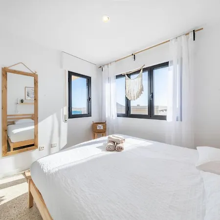 Surfers Paradise Beach House - By Medano4you شقة